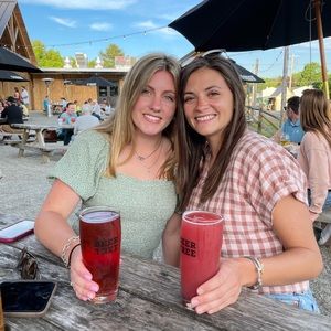 Meet your Posher, Noelle